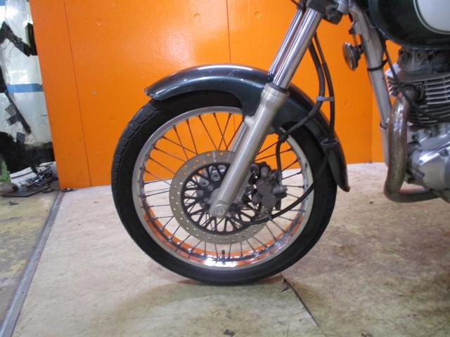 ホイールもスポークもこの通り状態グッド！！このカラーは本当に人気が高いので即売れ必須！！